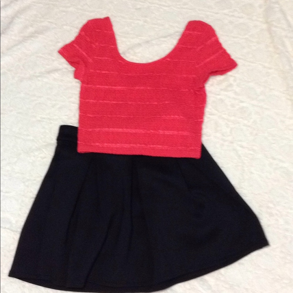 Aeropostale pink lace crop top size small